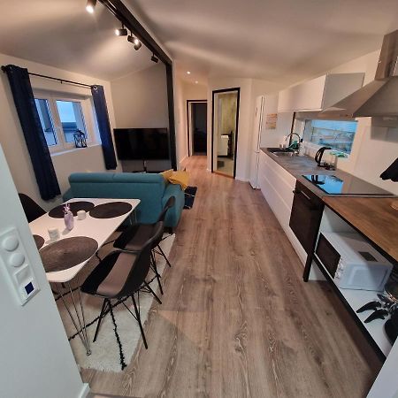 Northern Living 1 Room With Shared Bathroom Tromsø Buitenkant foto